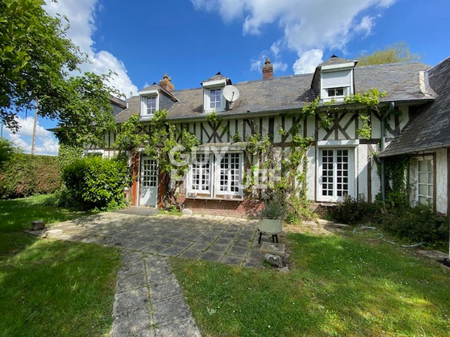 Maison de caractère entre Pont-Audemer et Bernay