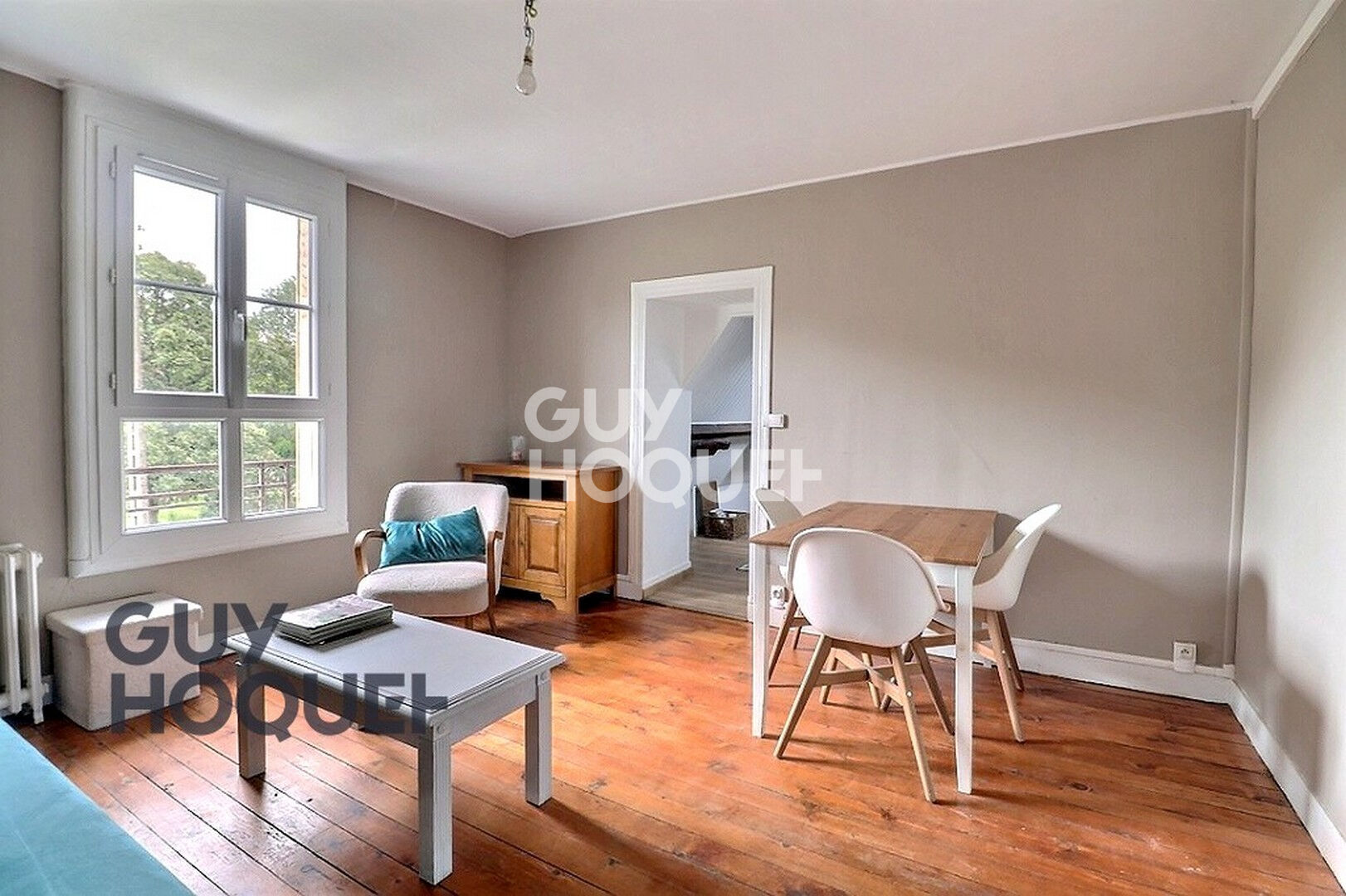 Ensemble immobilier au coeur de BERNAY
