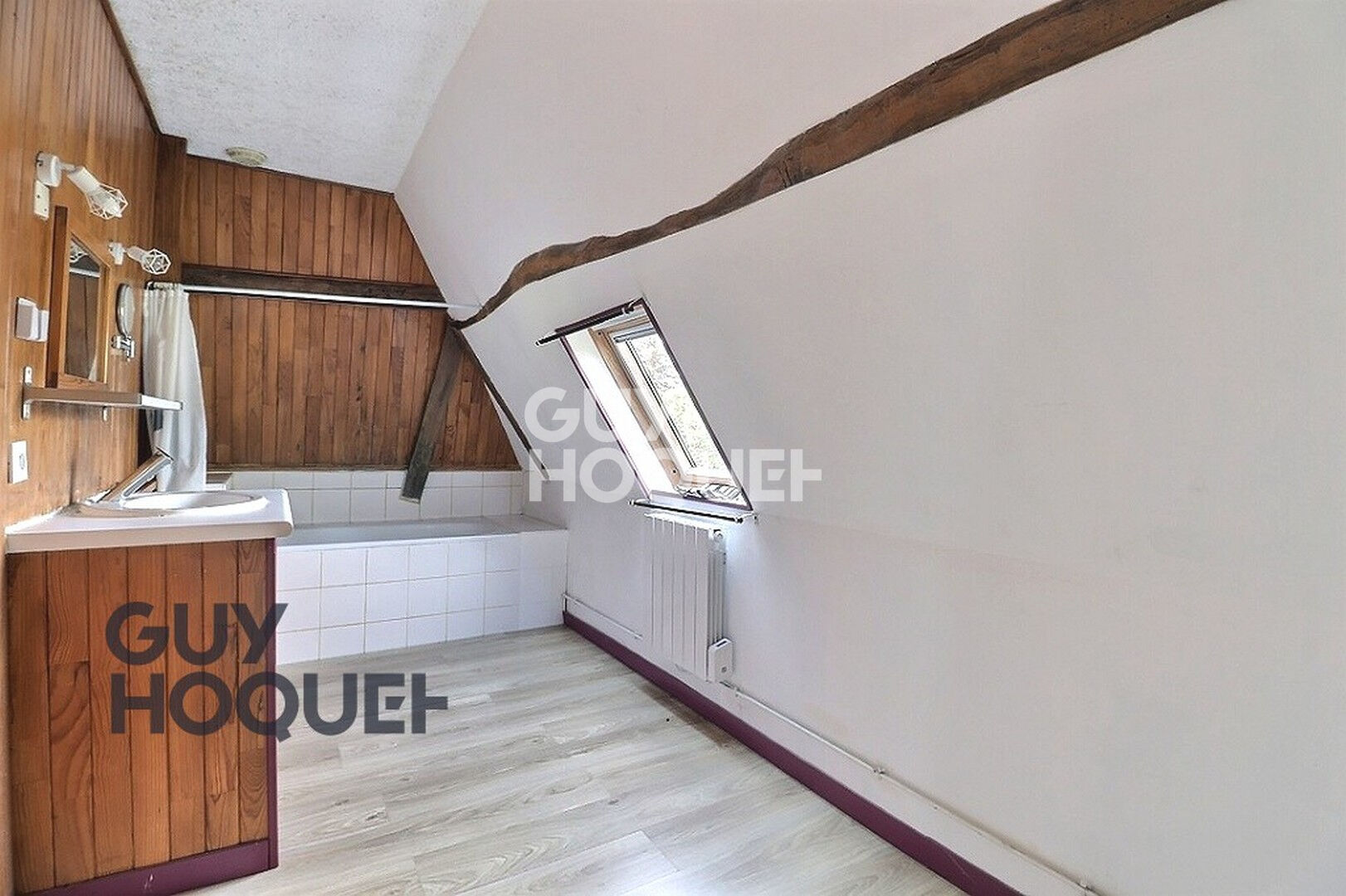 Axe Bernay/ Pont-Audemer, Ancien pressoir de 205m²
