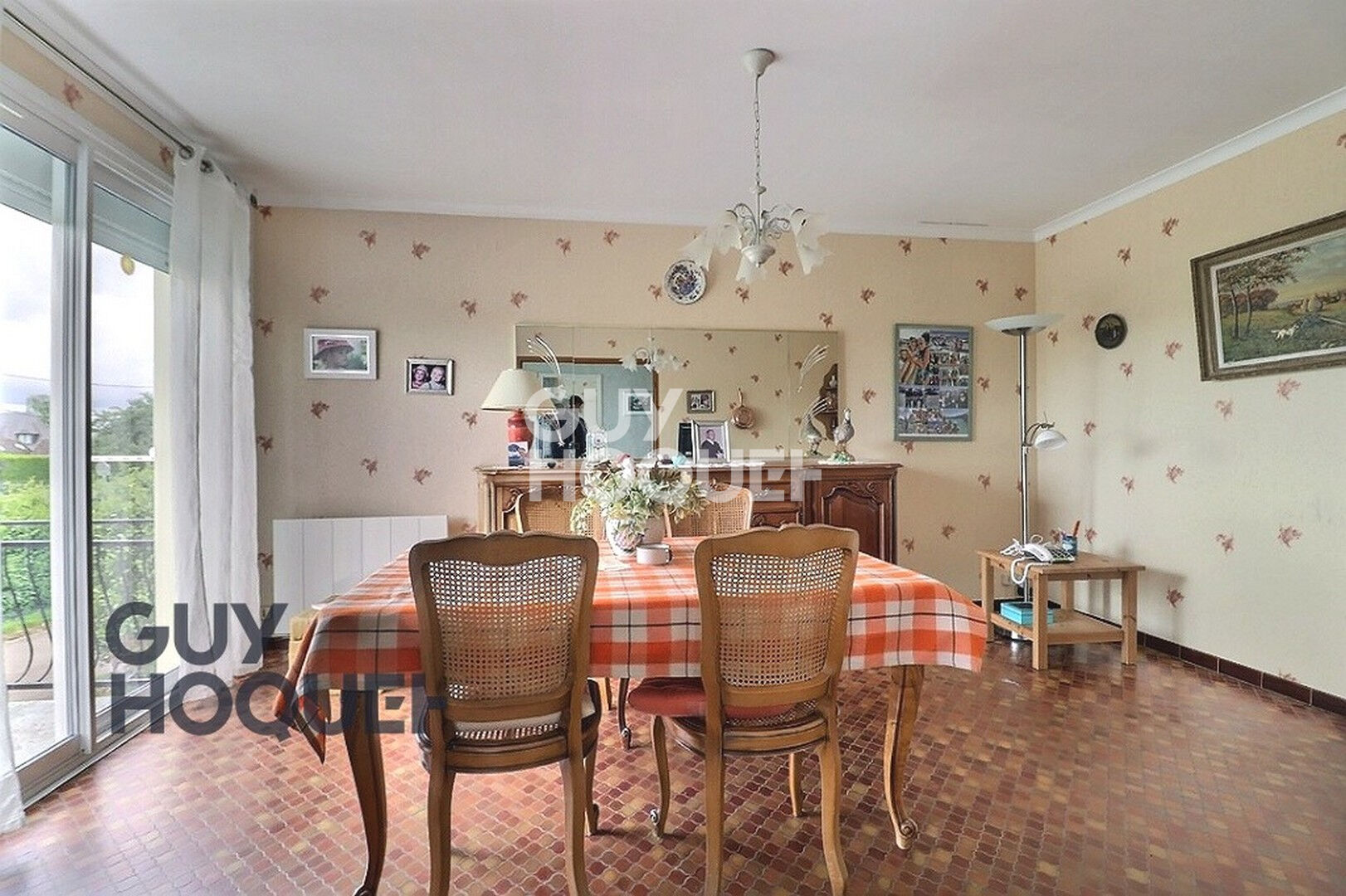 Menneval Maison traditionnelle avec commerces à pied