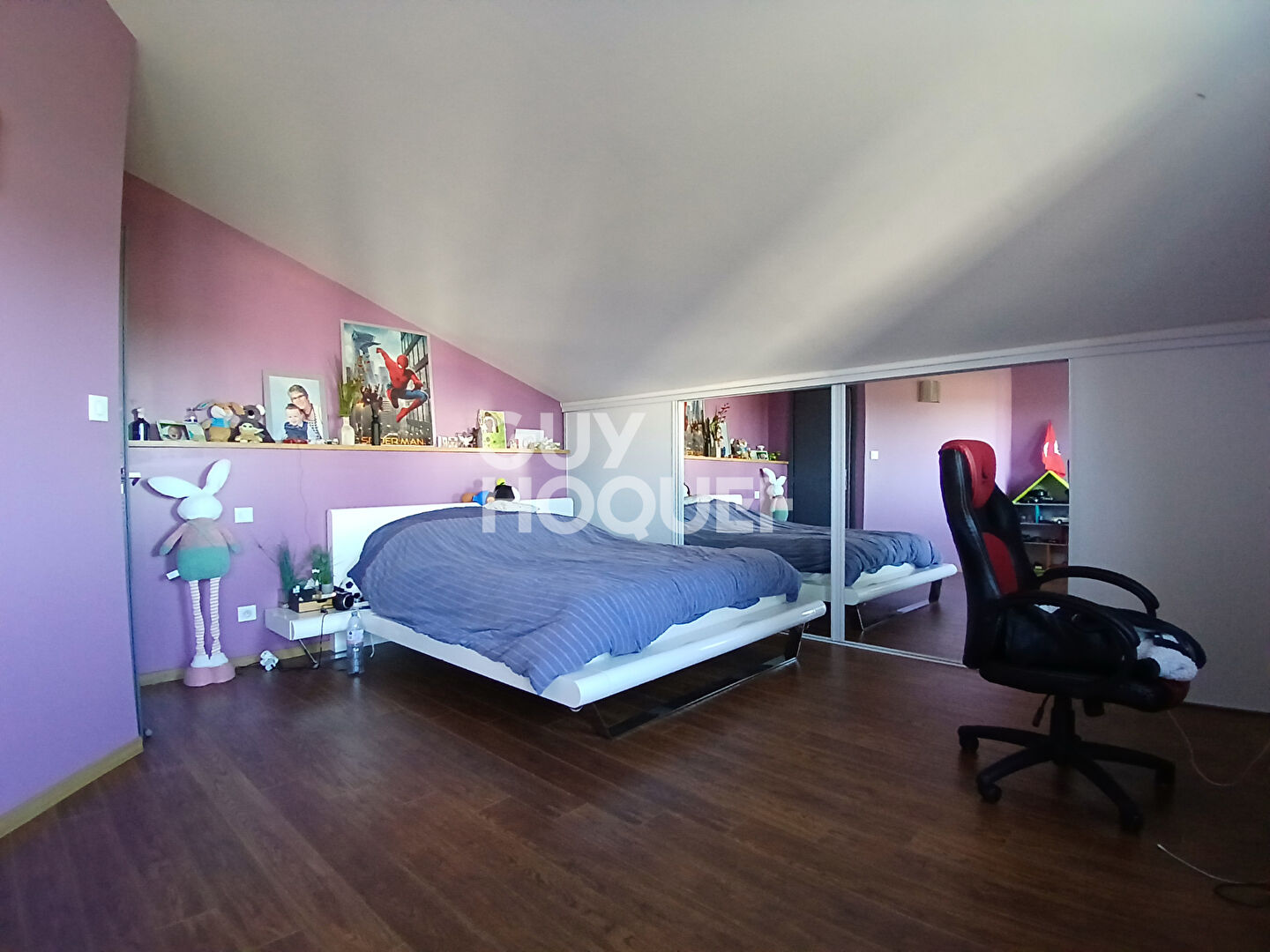 Élégante maison de 250 m² avec piscine, jardin paysagé et prestation haut de gamme !