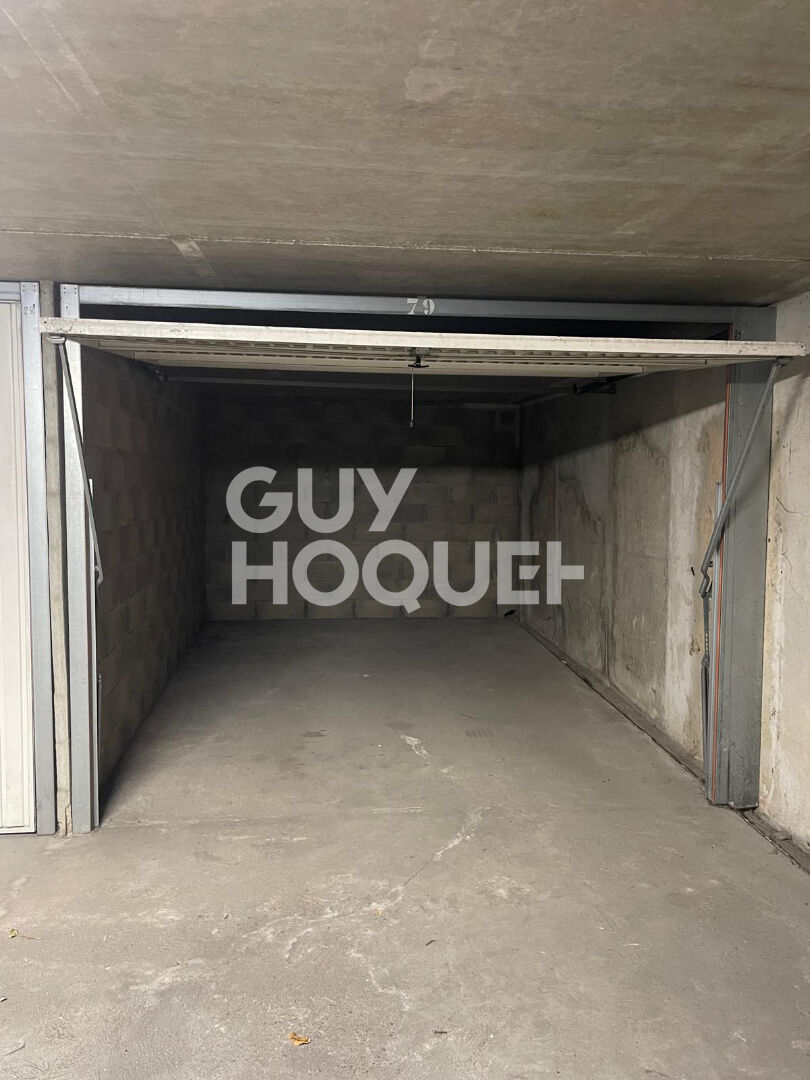 Parking / box Mennecy 12.5 m2