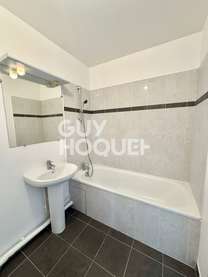 Appartement Le Plessis Pate 3 pièce(s) 59.82 m2