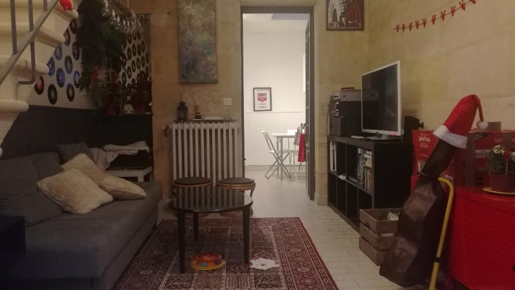 Rue de Saint-Genès, proximité Bourse du Travail : Maison T3 sans jardin IDEAL COLOCATION !