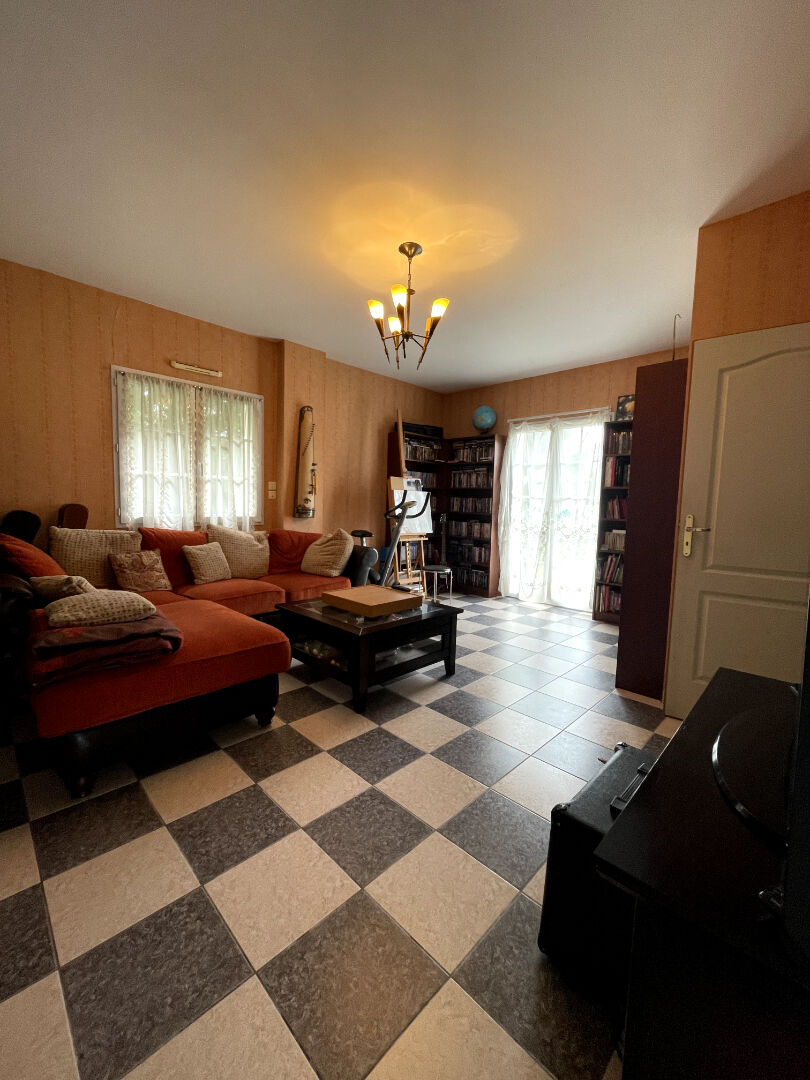 Maison Saint Andre De Cubzac 6 pièce(s) 182 m2