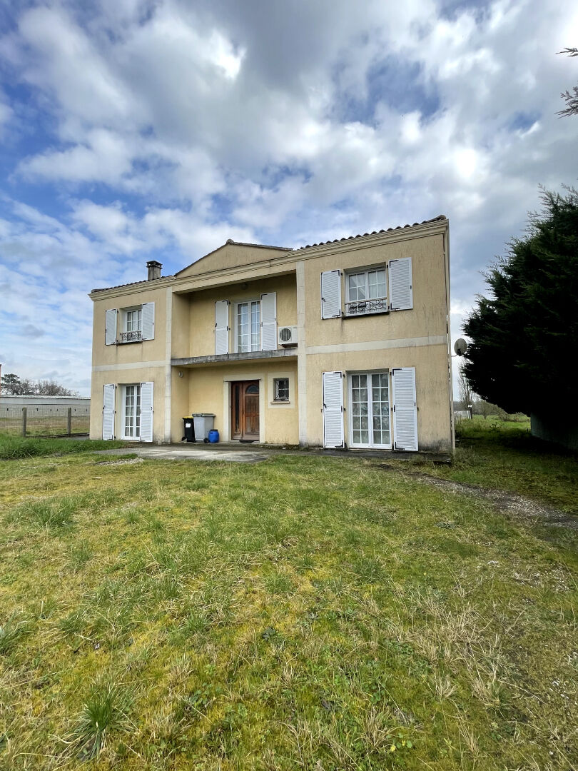 Maison Saint Andre De Cubzac 6 pièce(s) 182 m2