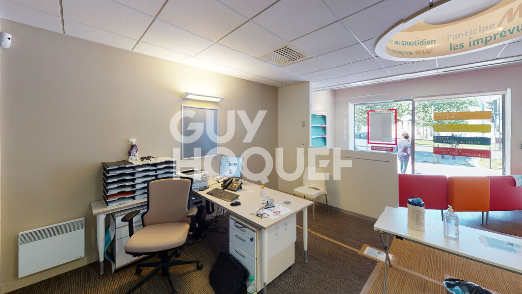 Immeuble d'activité tertiaire Bordeaux  Rive droite 157m2 