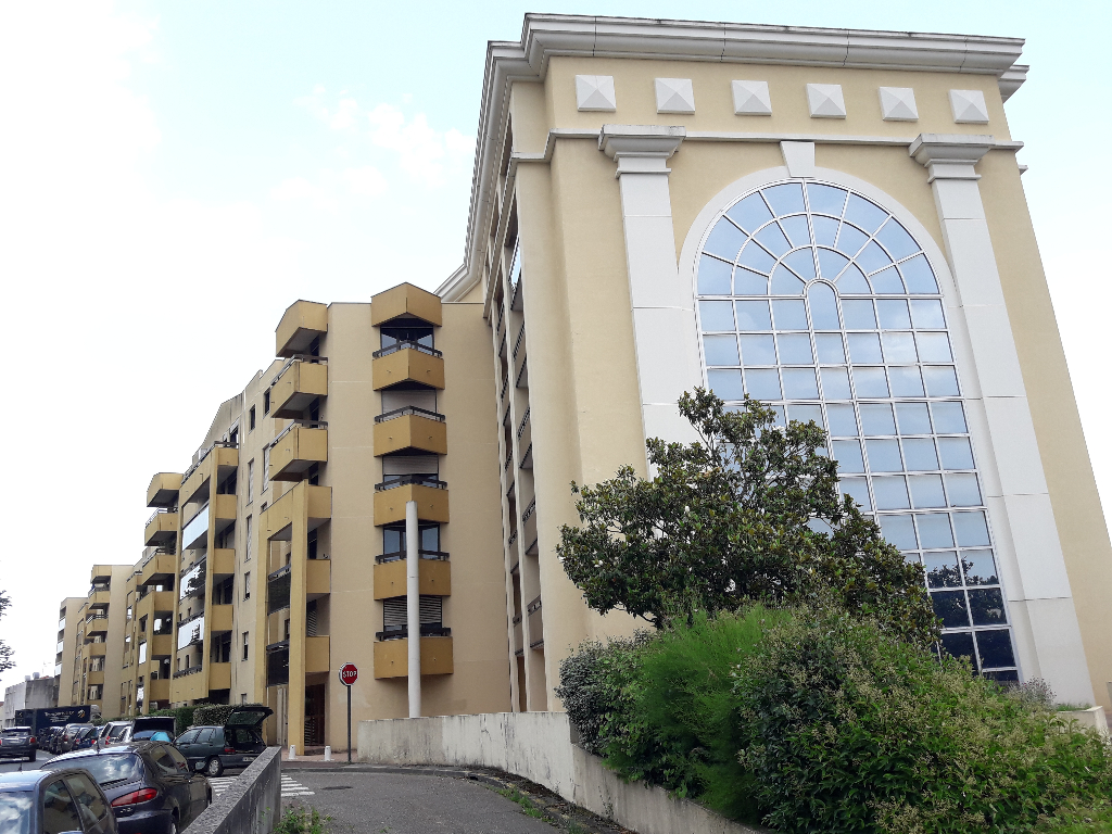 LE BOUSCAT -  T2 pour investissement locatif