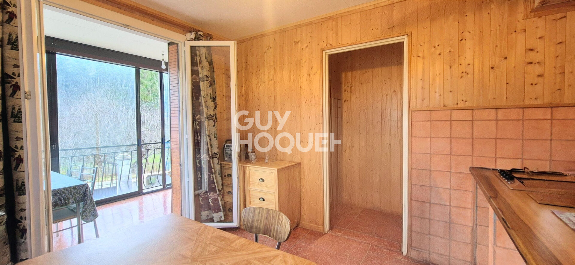 Maison familiale  Verdaches, offrant 2 logements 135 m2 sur terrain de 654 m2