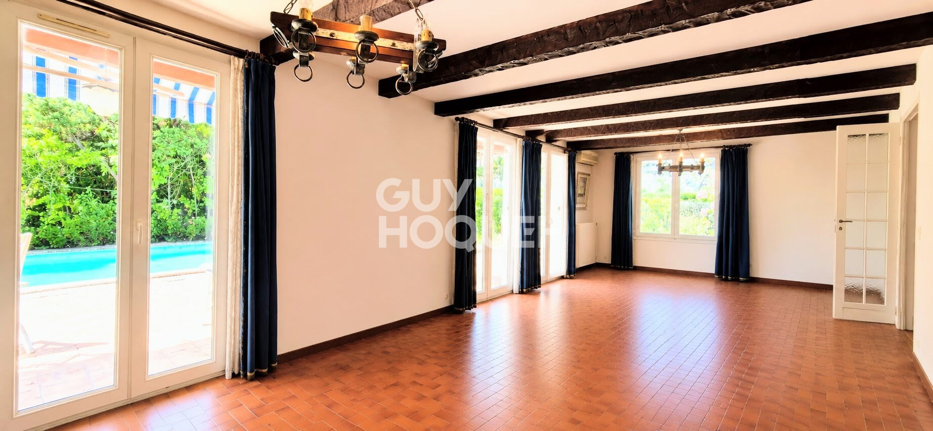A Bouc Bel Air maison familiale de 4 chambres 110 m2 sur terrain de 1.430 m2 avec piscine