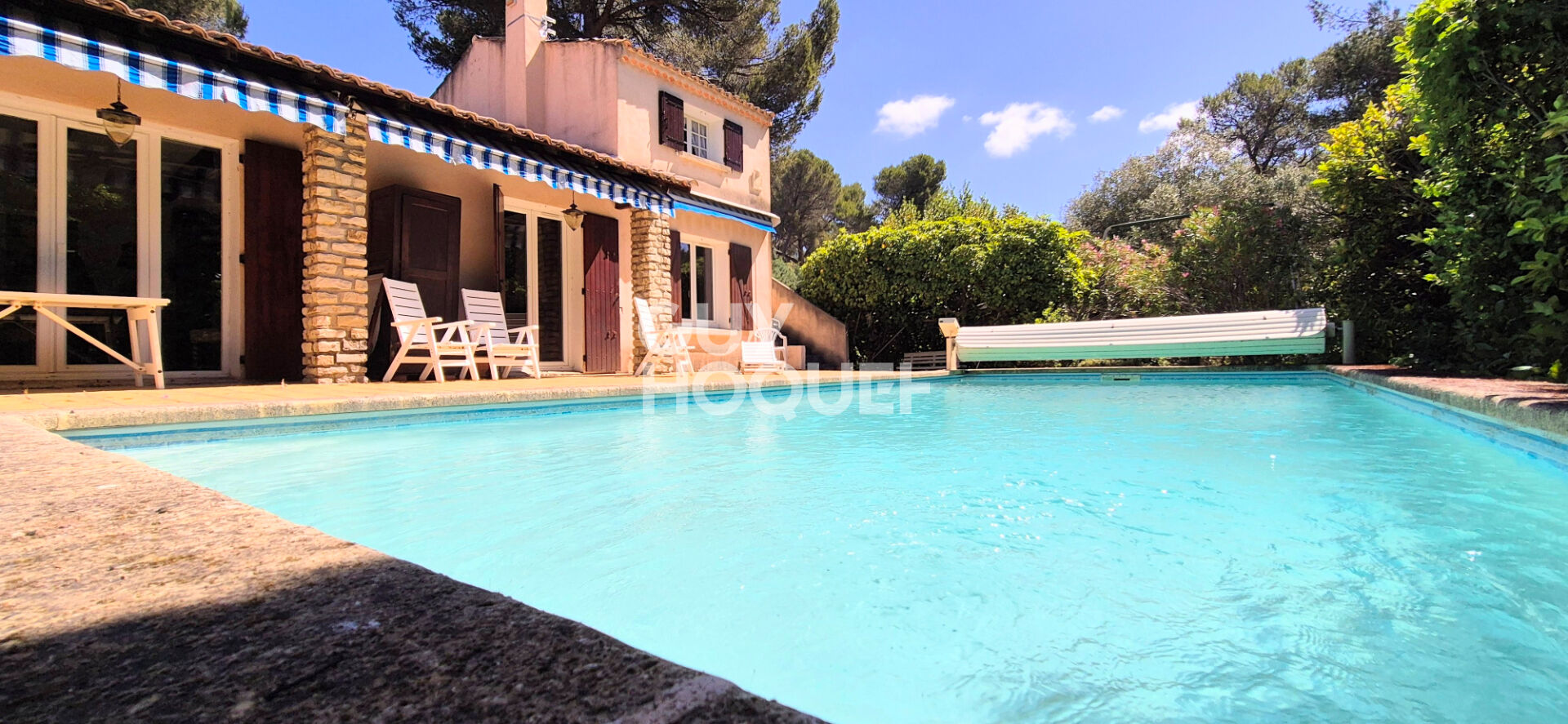 A Bouc Bel Air maison familiale de 4 chambres 110 m2 sur terrain de 1.430 m2 avec piscine