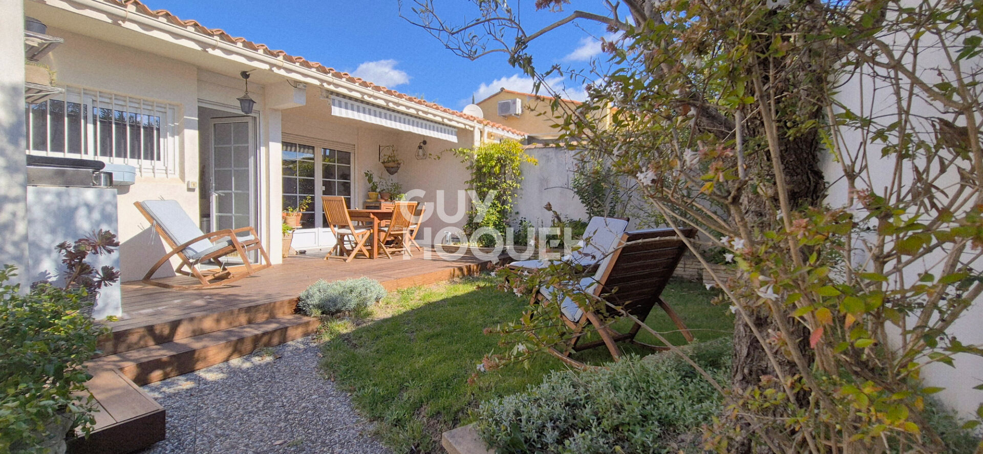 A Calas, maison de plain pied au calme et sans vis à vis, proche commerces  et école