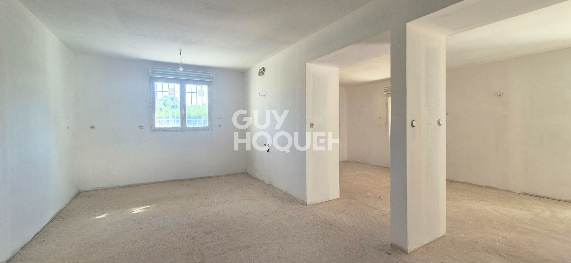 Gardanne, maison de type 7 + maison de type 2/3 sur parcelle de 526 m2