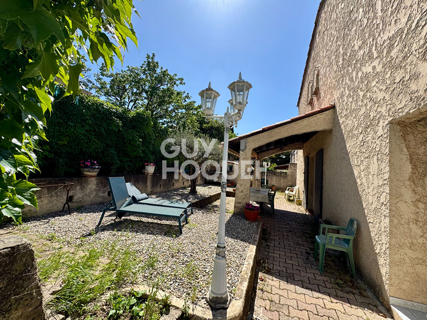 A Aubagne (13400), Maison 6 pièces de 100 m2 avec jardin