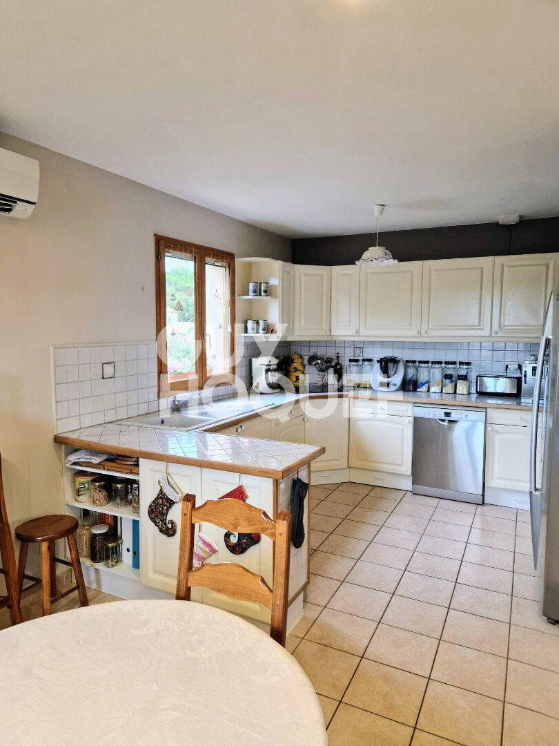 Maison Rousset de type 7 sur parcelle de 779 m2 au calme absolu