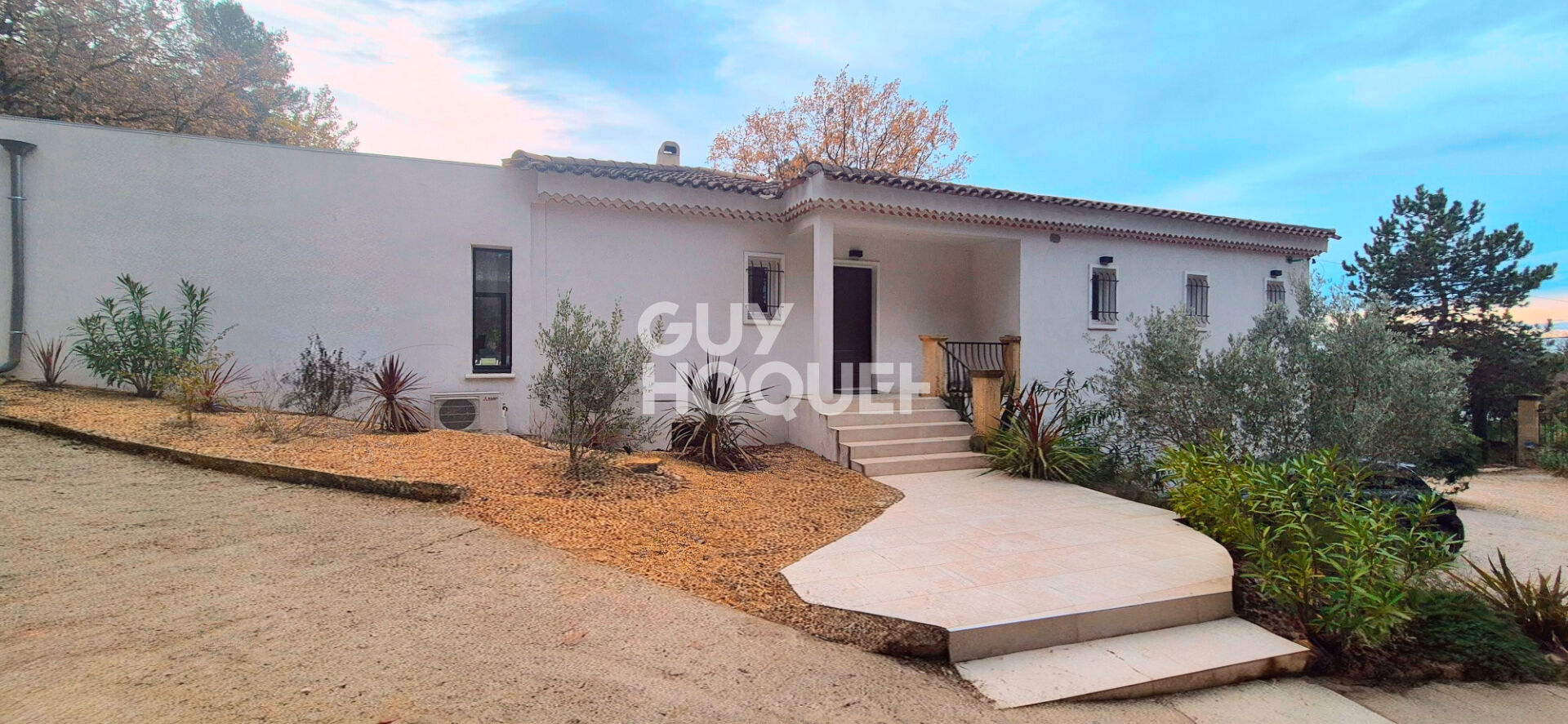 Bouc-Bel-Air - 13320 - Quartier Valcros - Prpriété de 220 m2 sur parcelle de 5200 m2 au calme absolu.