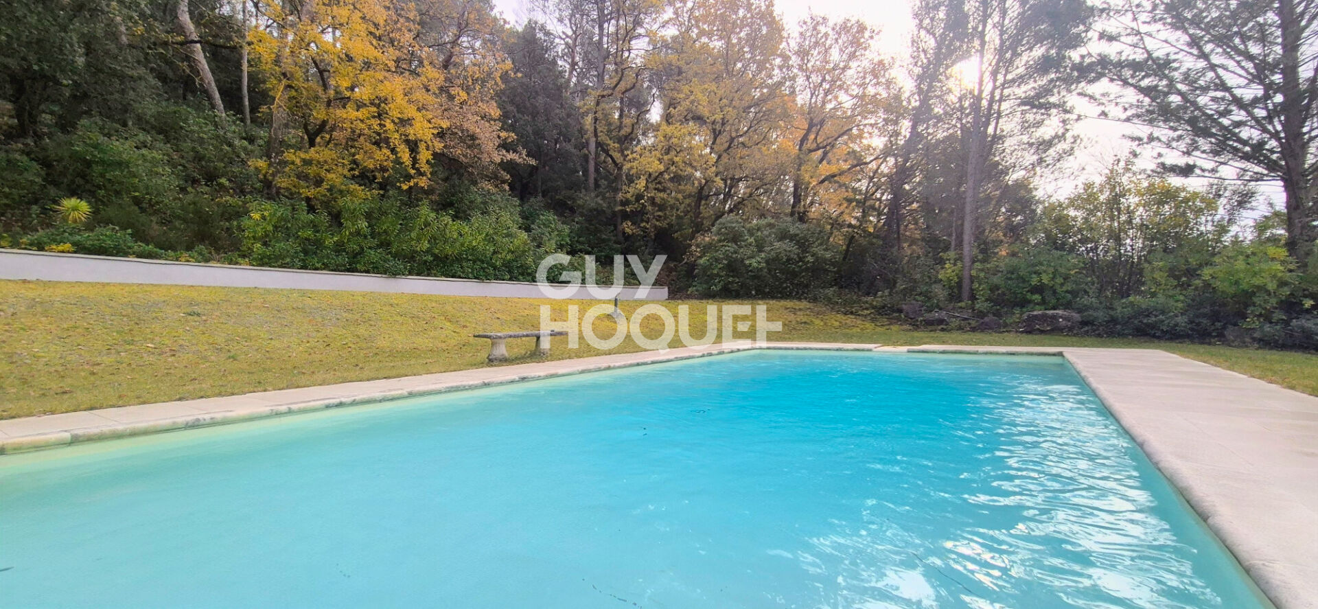 Bouc-Bel-Air - 13320 - Quartier Valcros - Prpriété de 220 m2 sur parcelle de 5200 m2 au calme absolu.