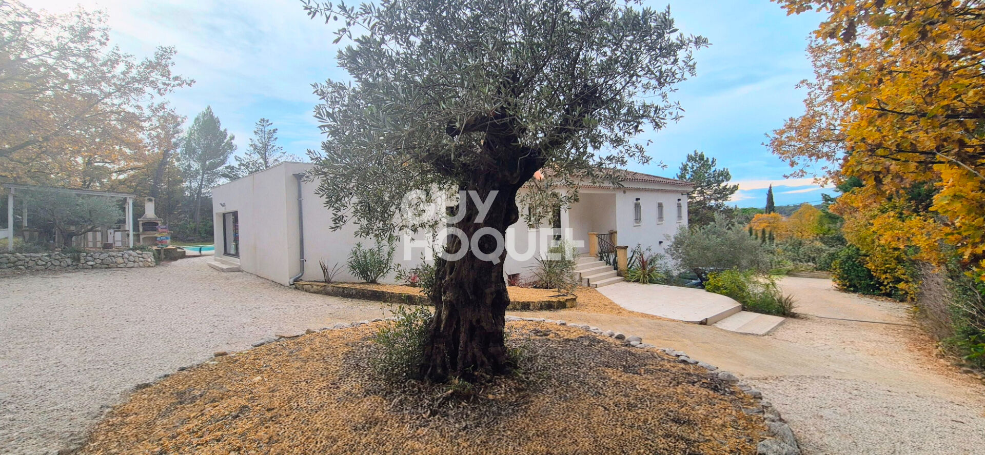 Bouc-Bel-Air - 13320 - Quartier Valcros - Prpriété de 220 m2 sur parcelle de 5200 m2 au calme absolu.