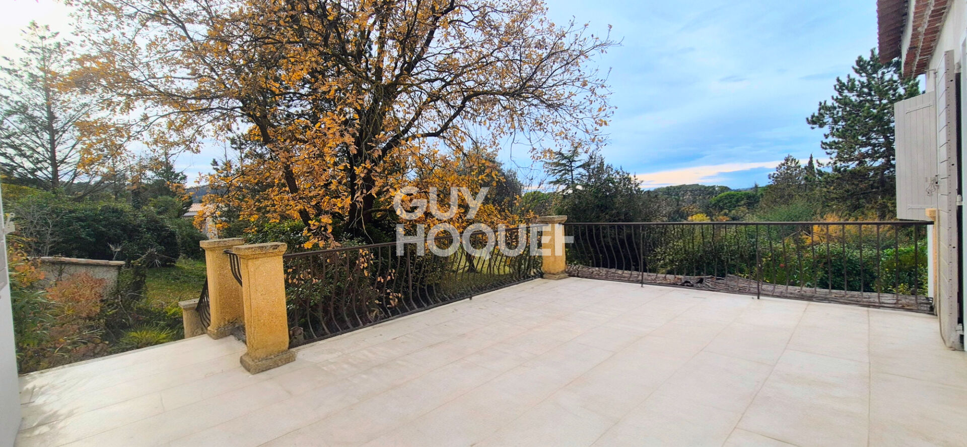 Bouc-Bel-Air - 13320 - Quartier Valcros - Prpriété de 220 m2 sur parcelle de 5200 m2 au calme absolu.