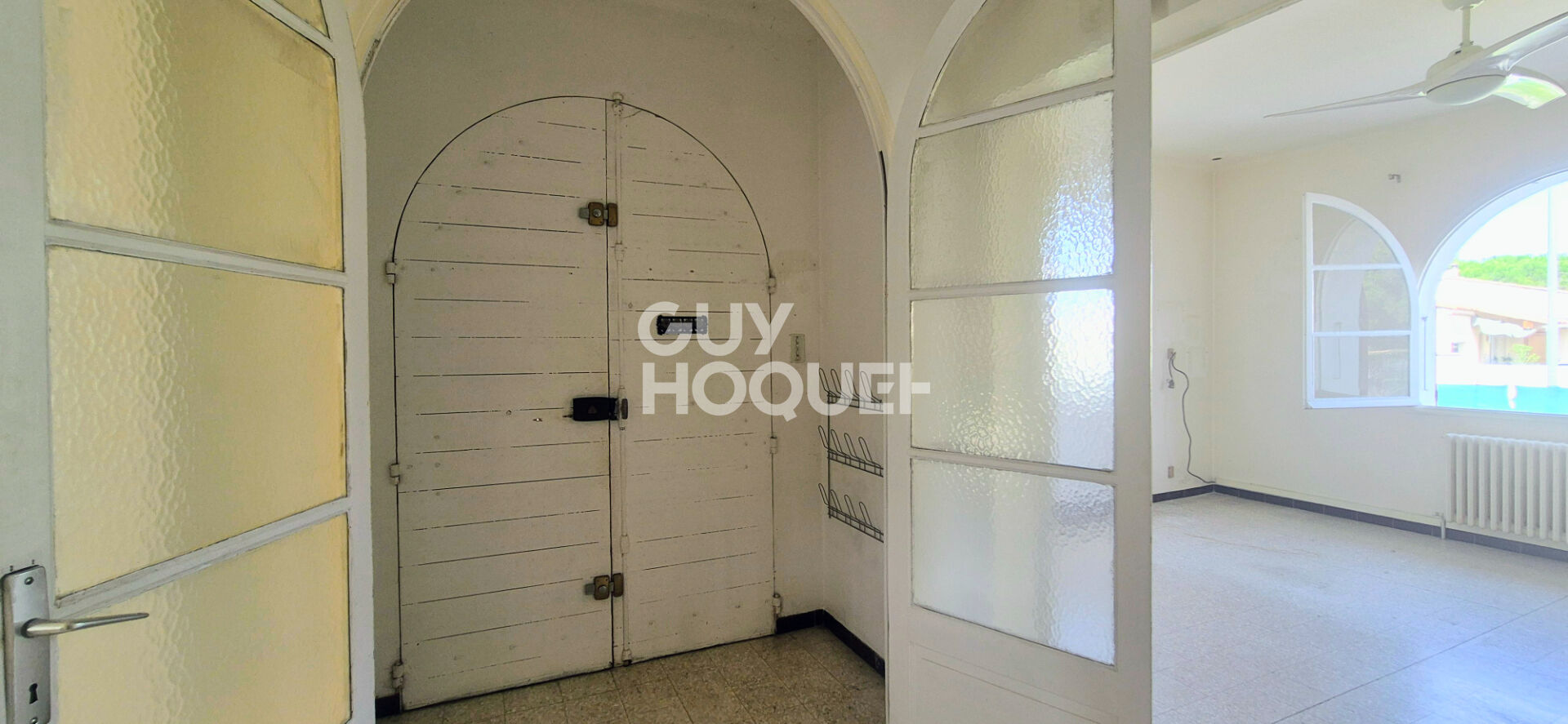 A Bouc Bel Air, centre ville,  Maison de plain pied de 4 pièces, 100 m2 habitables sur une parcelle de de 934 m2