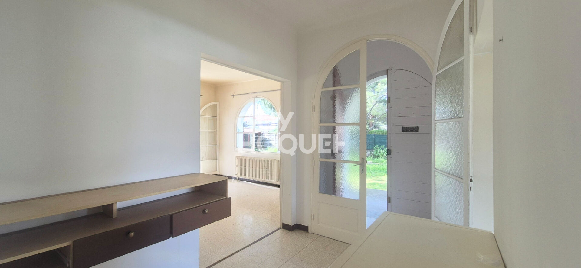 A Bouc Bel Air, centre ville,  Maison de plain pied de 4 pièces, 100 m2 habitables sur une parcelle de de 934 m2