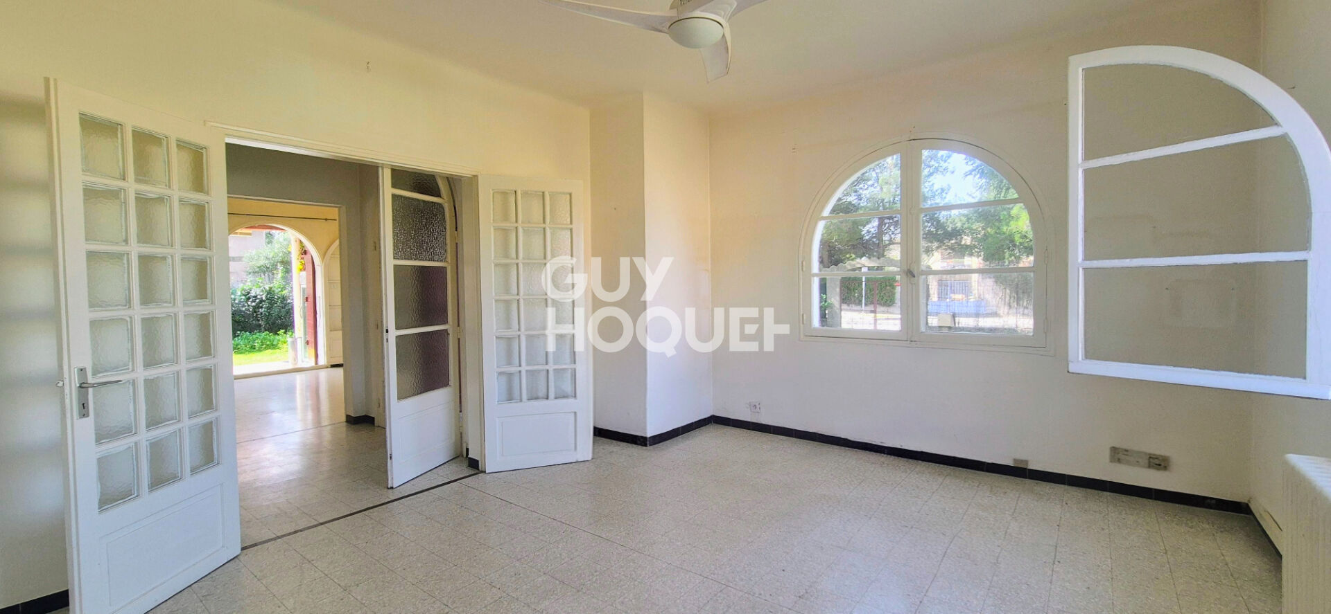 A Bouc Bel Air, centre ville,  Maison de plain pied de 4 pièces, 100 m2 habitables sur une parcelle de de 934 m2