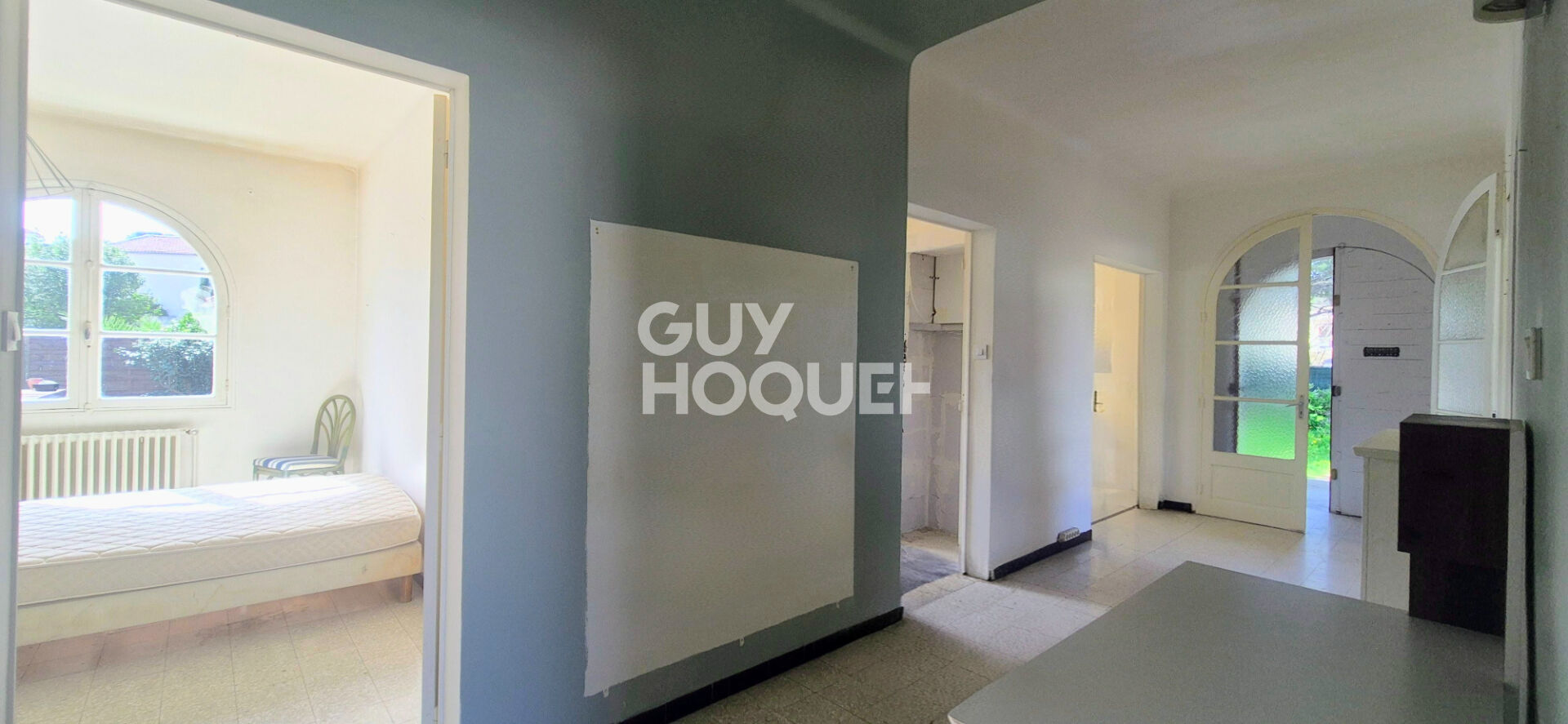 A Bouc Bel Air, centre ville,  Maison de plain pied de 4 pièces, 100 m2 habitables sur une parcelle de de 934 m2