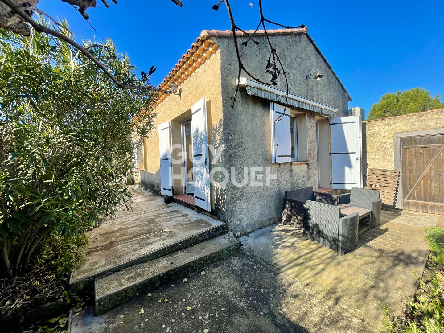 Cabriès (13480) maison meublée  2 pièces de 50 m2 avec jardin