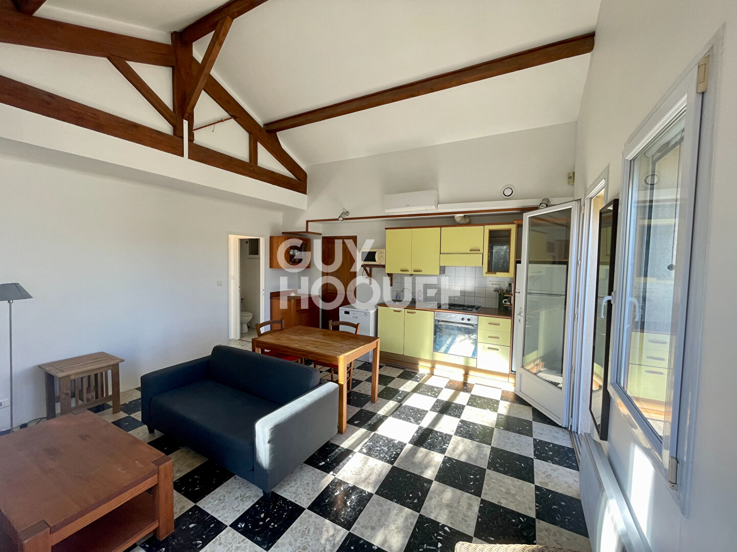 Cabriès (13480) maison meublée  2 pièces de 50 m2 avec jardin