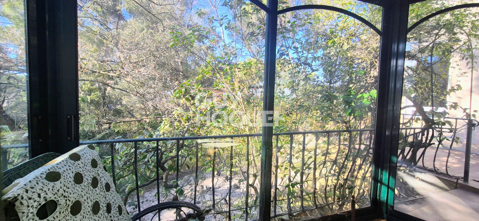 Bouc Bel Air, proche village, Propriété de 134 m2 habitables env sur une parcelle de 1.218 m2