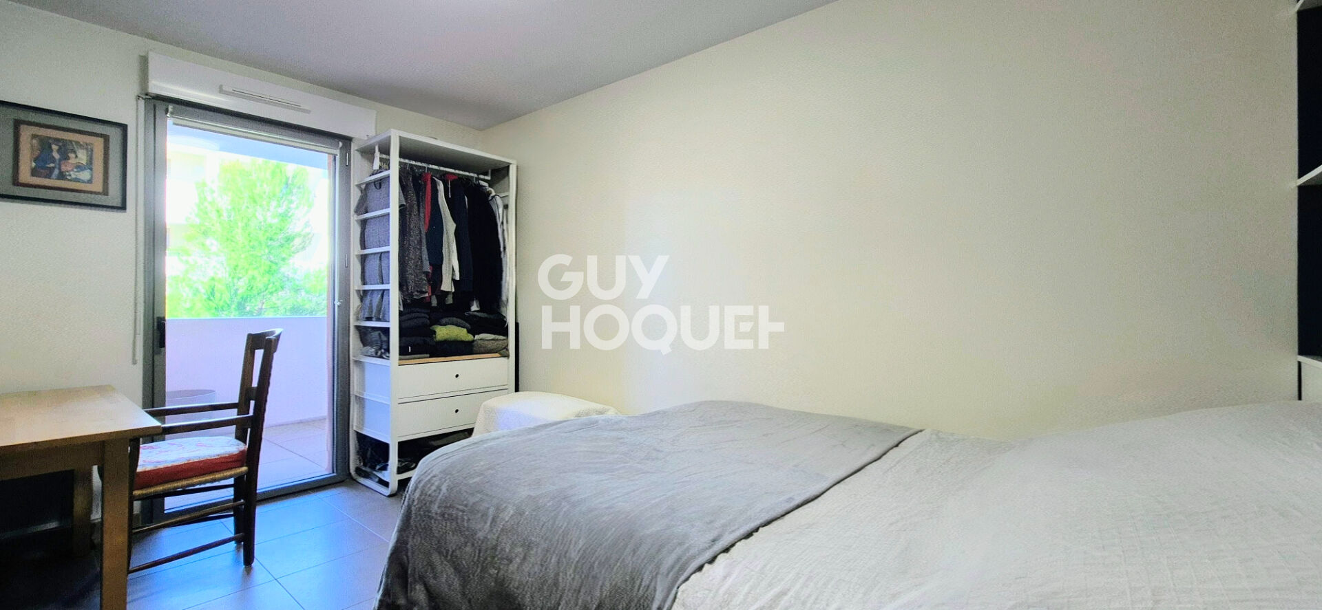 Aix-en-Provence , bel appartement de Type 3 offrant 63 m² (2015) ascenseur, terrasse 17 m², parking.