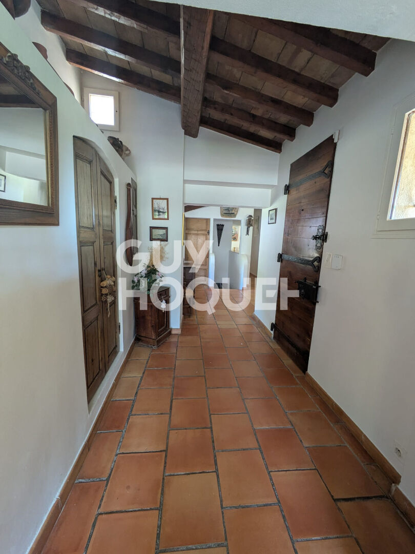 Maison meublée Belcodène 7 pièce(s) 160 m2