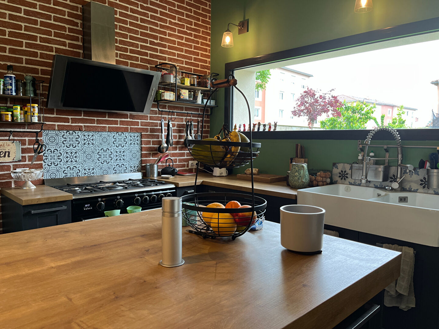 Maison  10 pièce(s) 220 m2