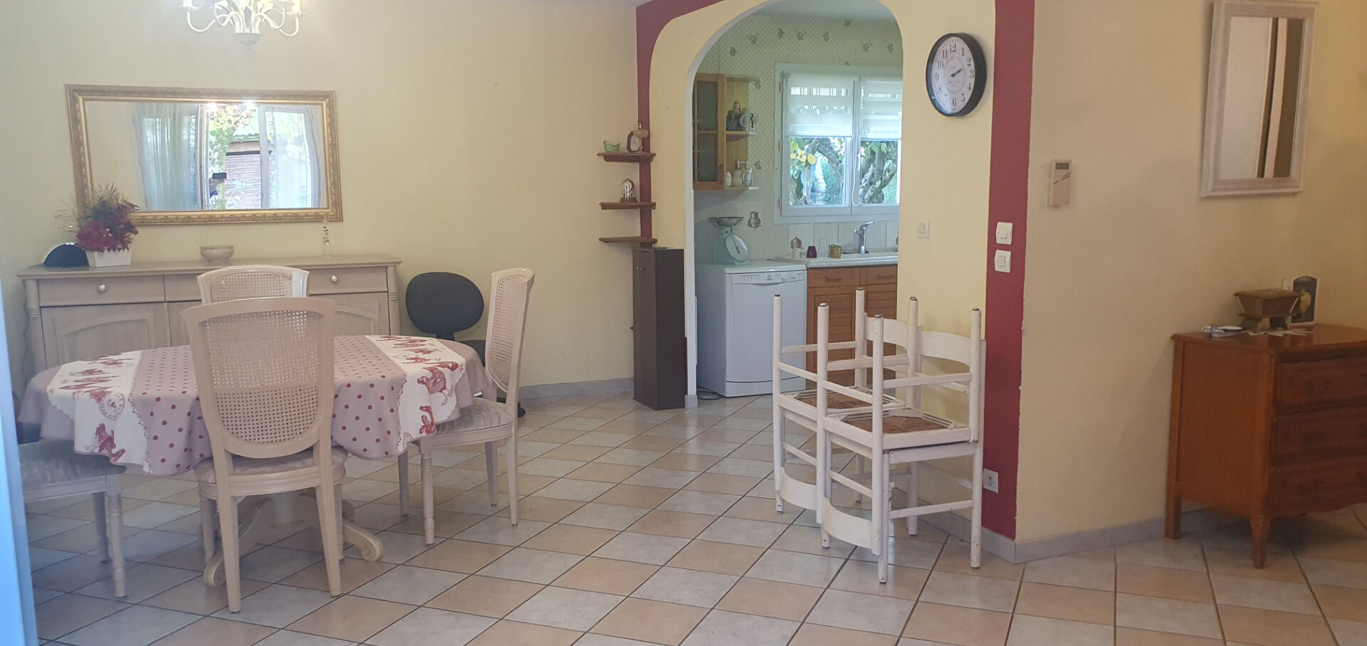 Maison à vendre à Montagnat - 5 pièces avec piscine