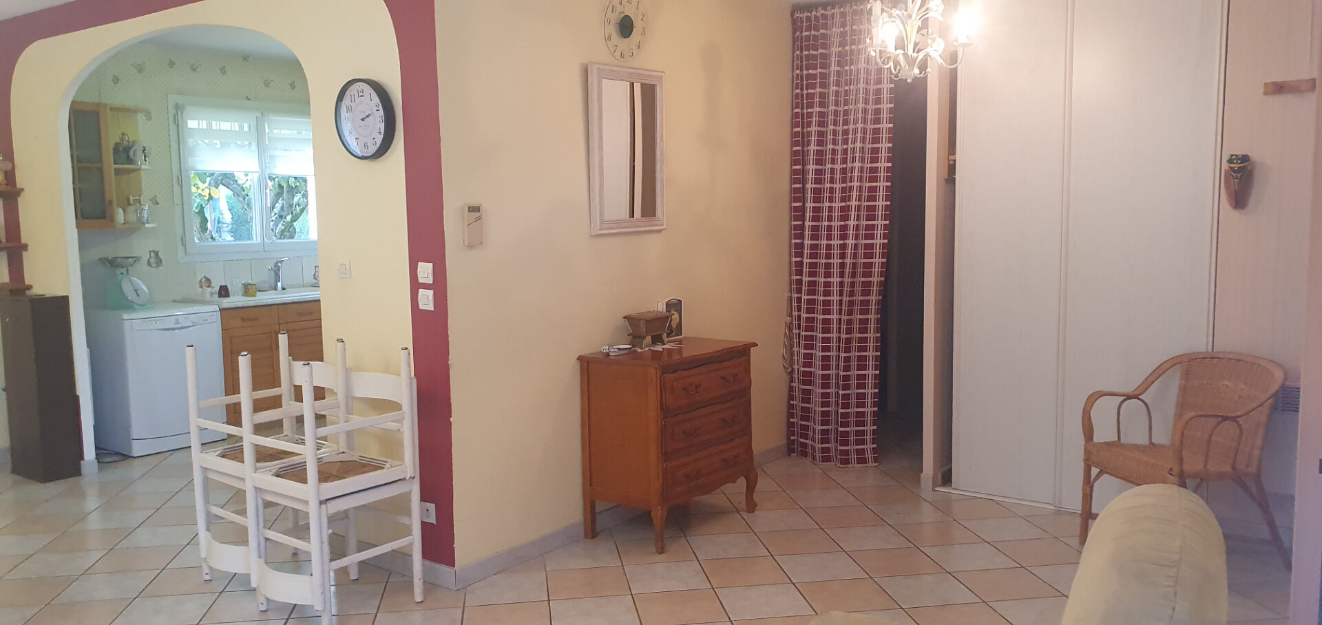 Maison à vendre à Montagnat - 5 pièces avec piscine