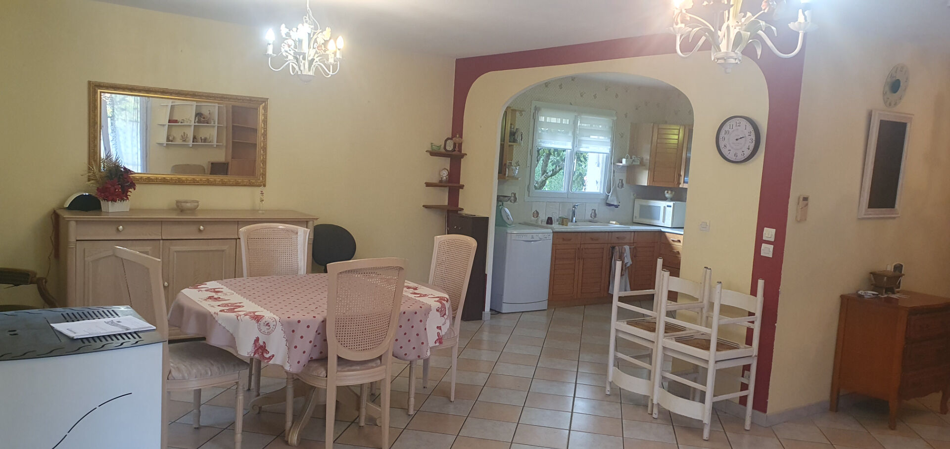 Maison à vendre à Montagnat - 5 pièces avec piscine