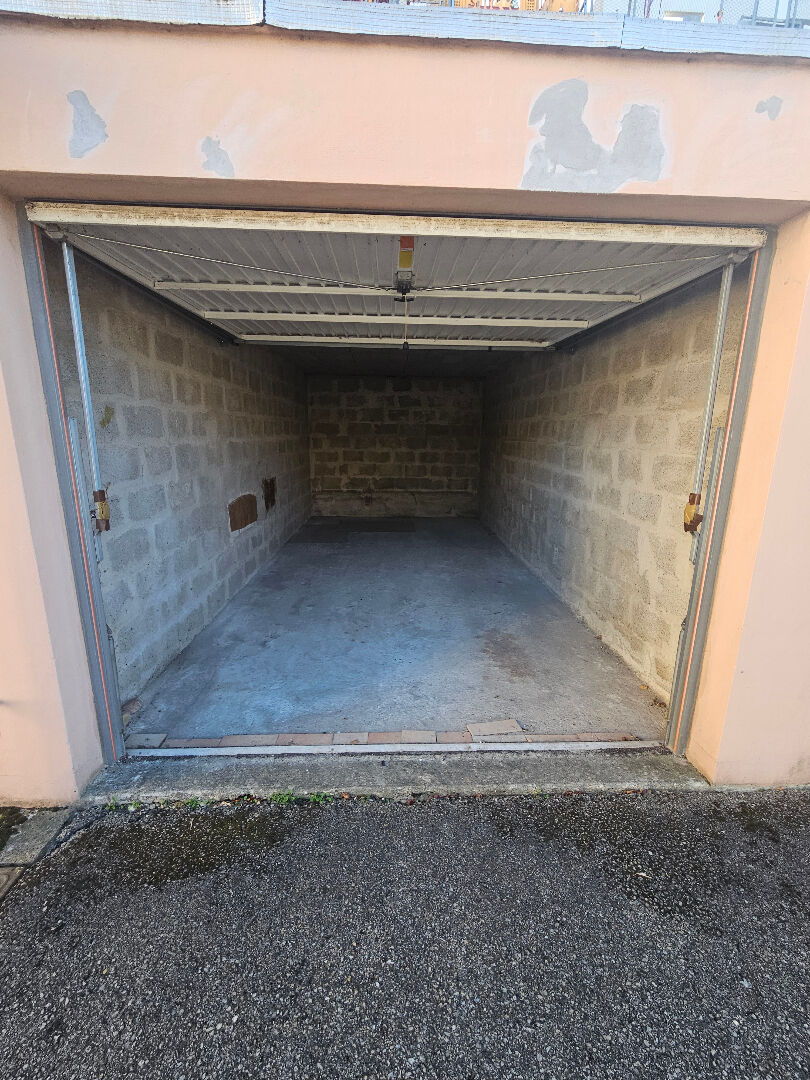 Parking / box