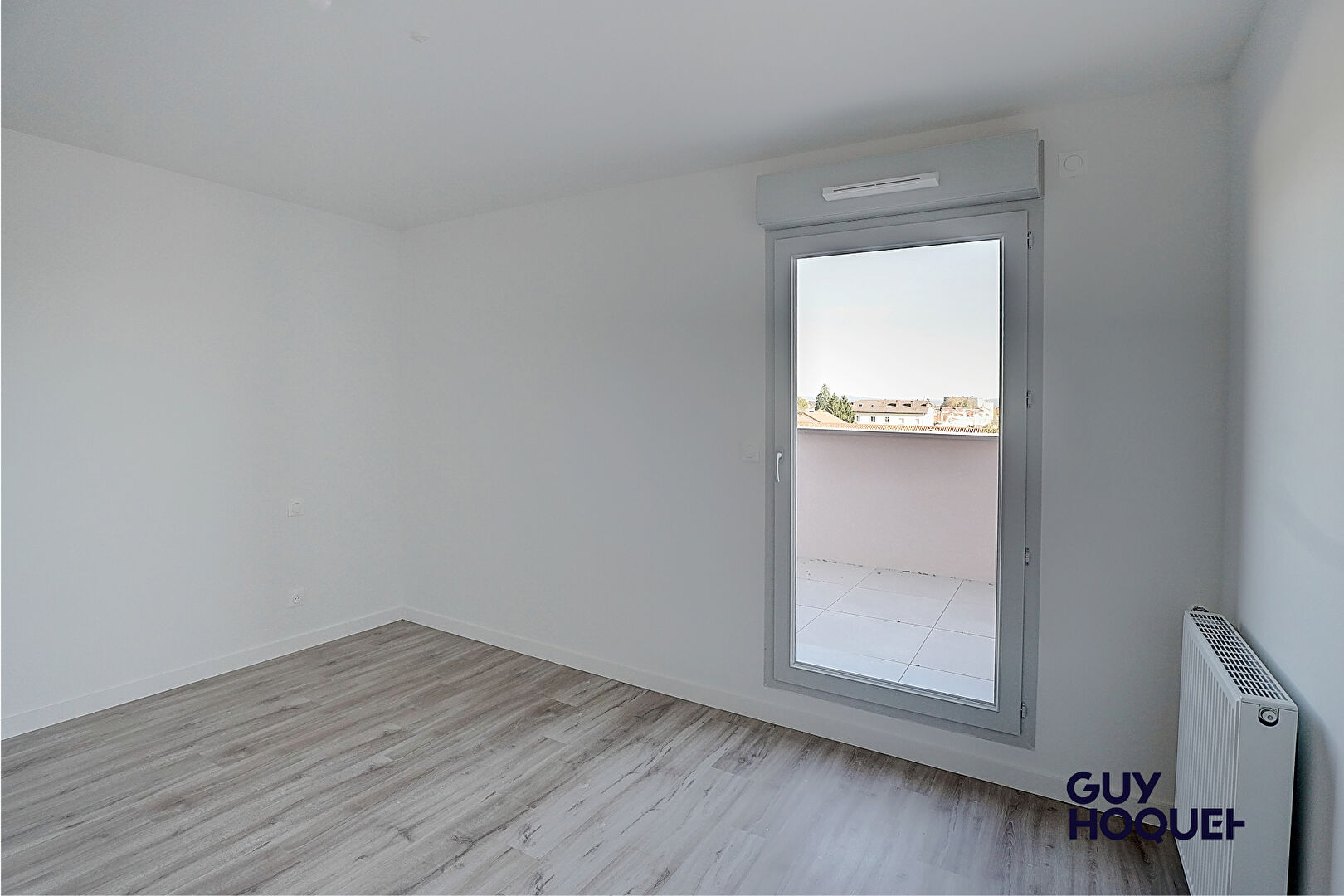 Appartement  en attique 4 pièces de 91 m²  avec double garage