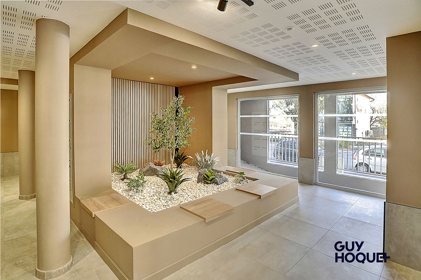 Appartement  en attique 4 pièces de 91 m²  avec double garage