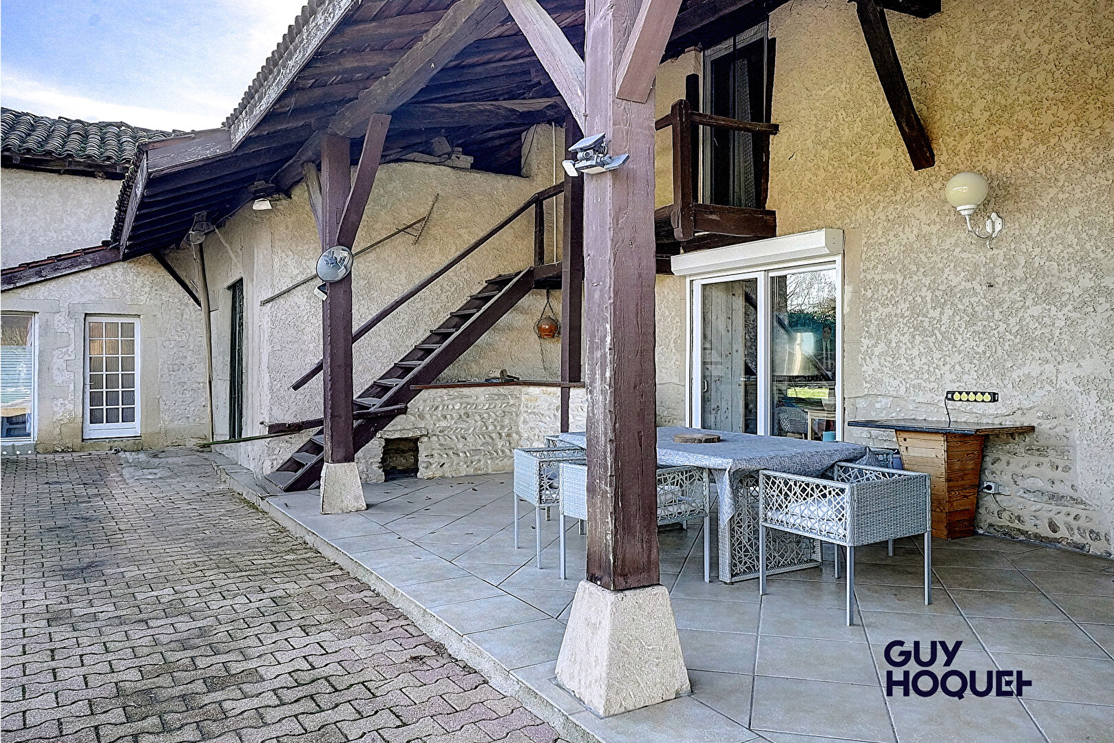 Ferme rénovée Viriat 142 m2 1380m² de terrain (piscine)