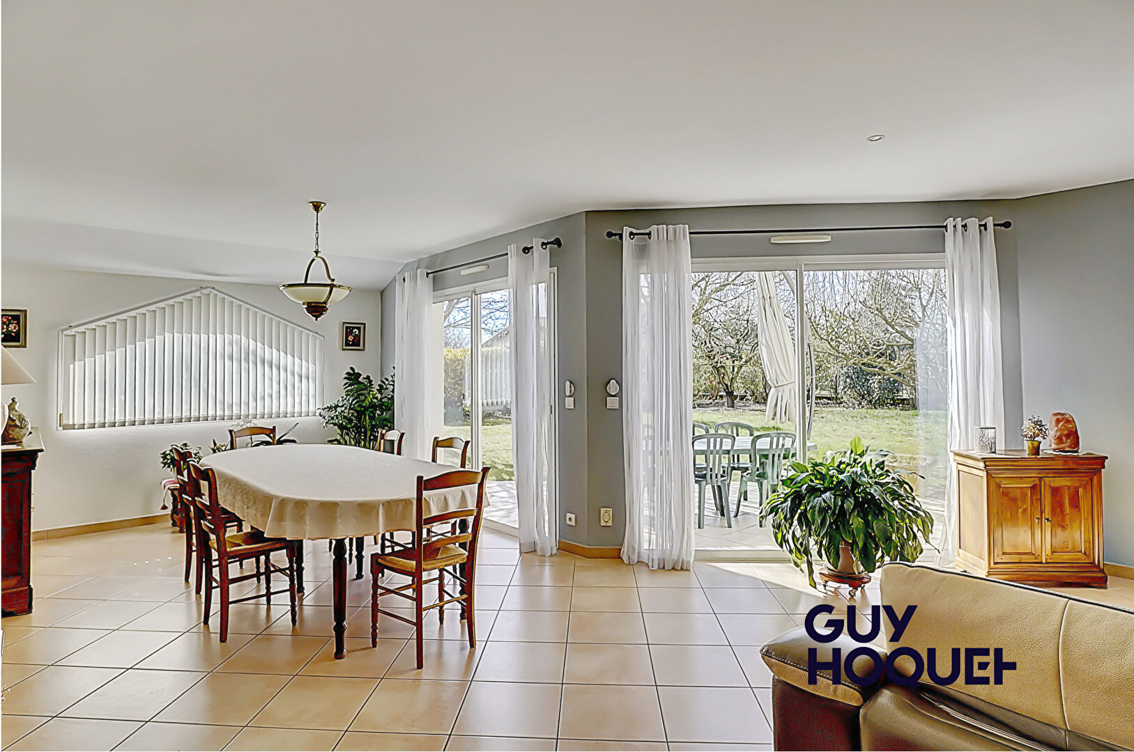 Villa de124 m2 plain pied sur grand terrain