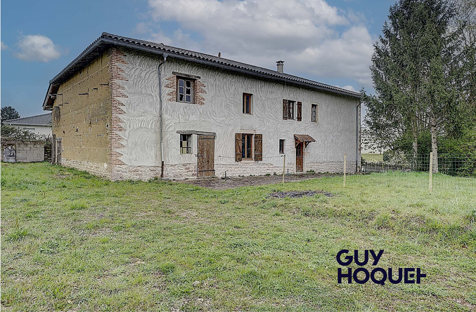 Belle ferme Bressanne de 200m² en parie rénovée terrain 1170 m²