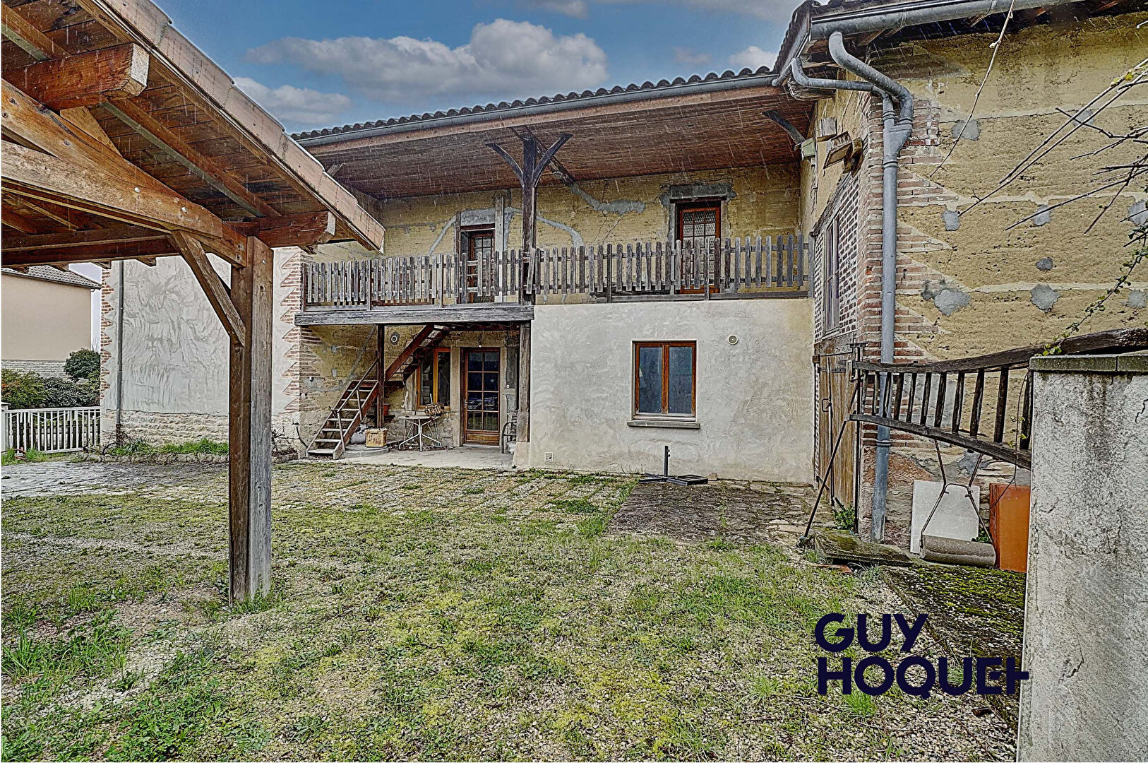 Belle ferme Bressanne de 200m² en parie rénovée terrain 1170 m²