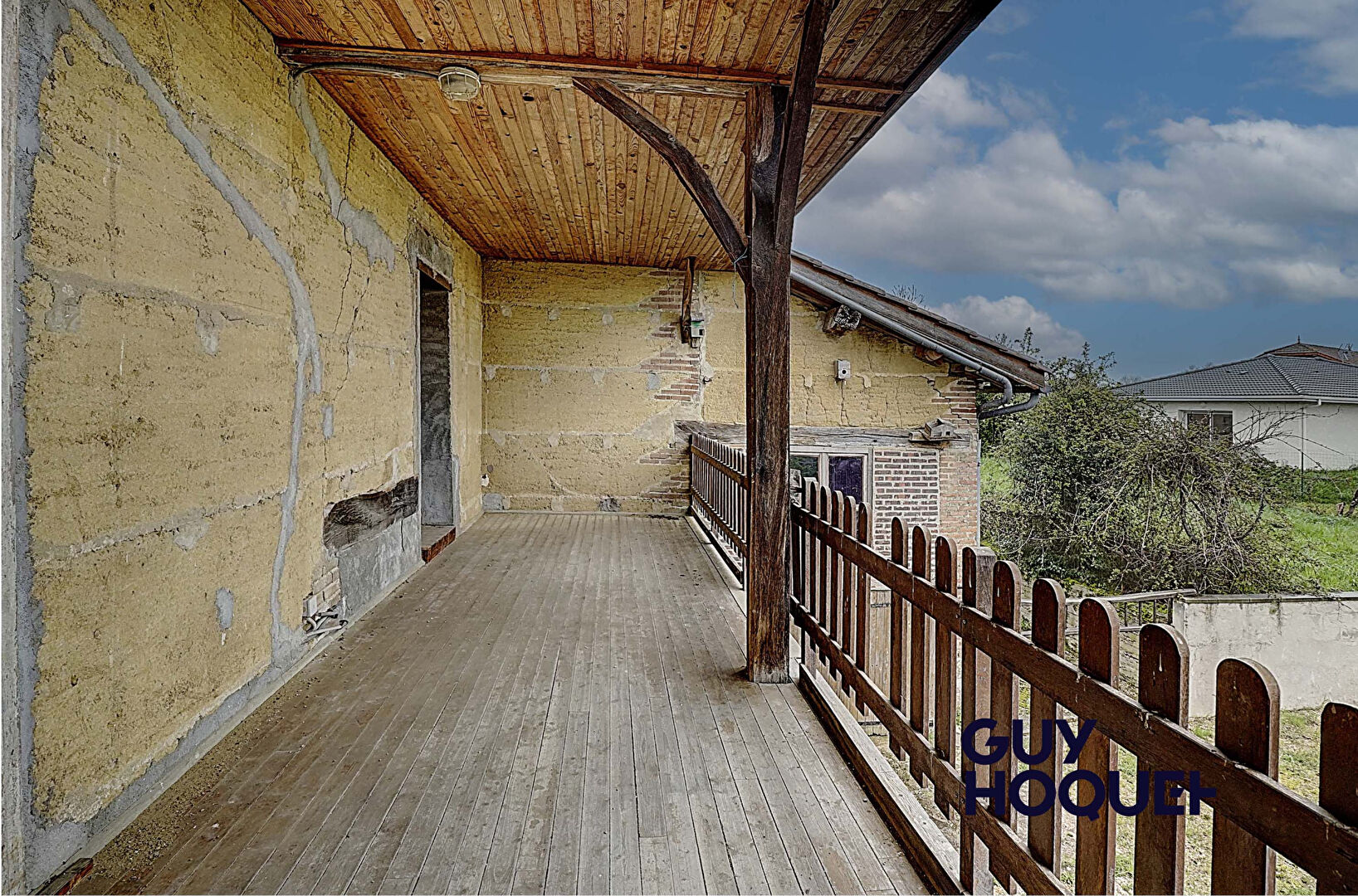 Belle ferme Bressanne de 200m² en parie rénovée terrain 1170 m²