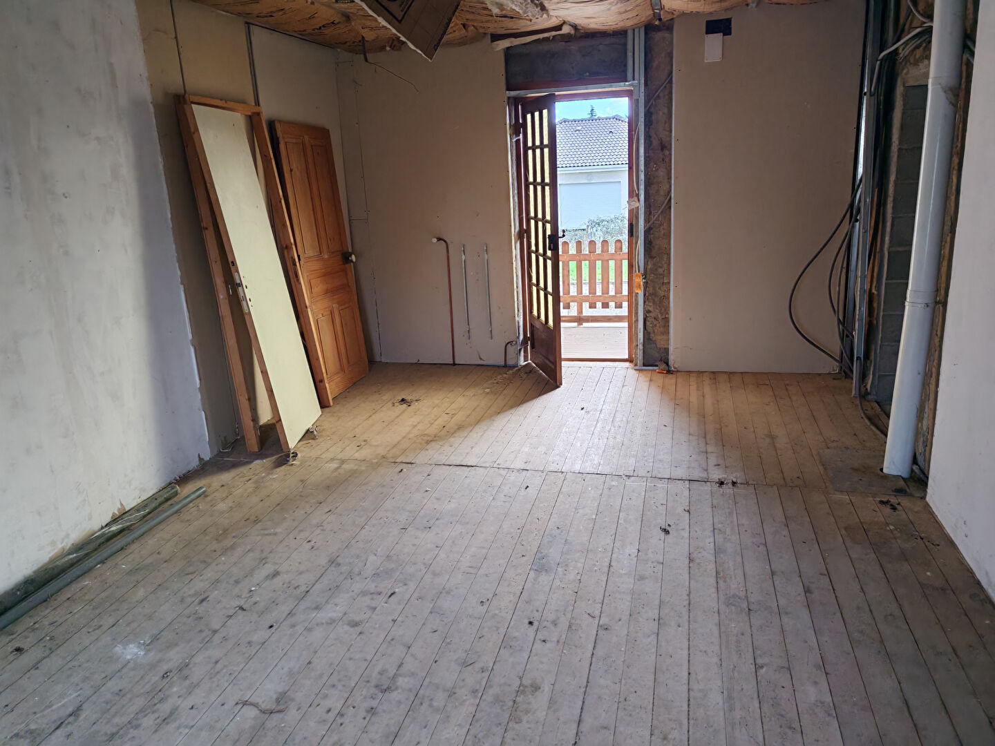 Belle ferme Bressanne de 200m² en partie rénovée terrain 1170 m²