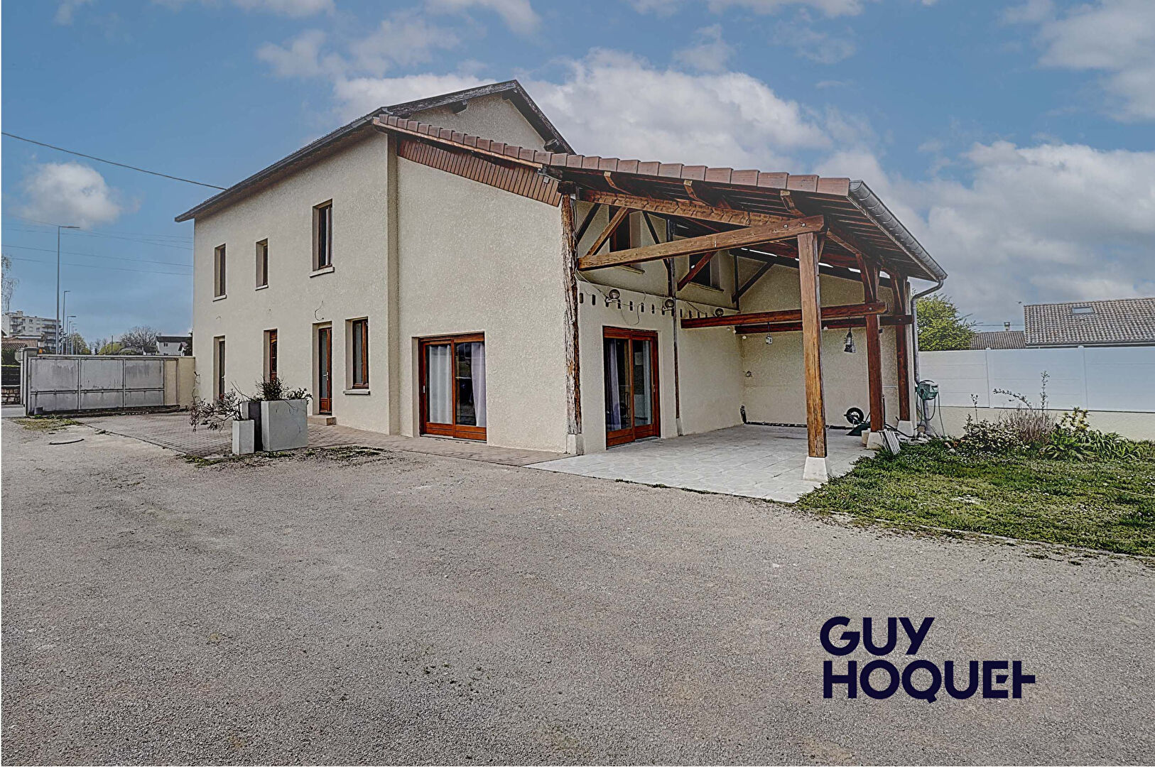 Maison Pont De Cheruy 8 pièce(s) 245 m2