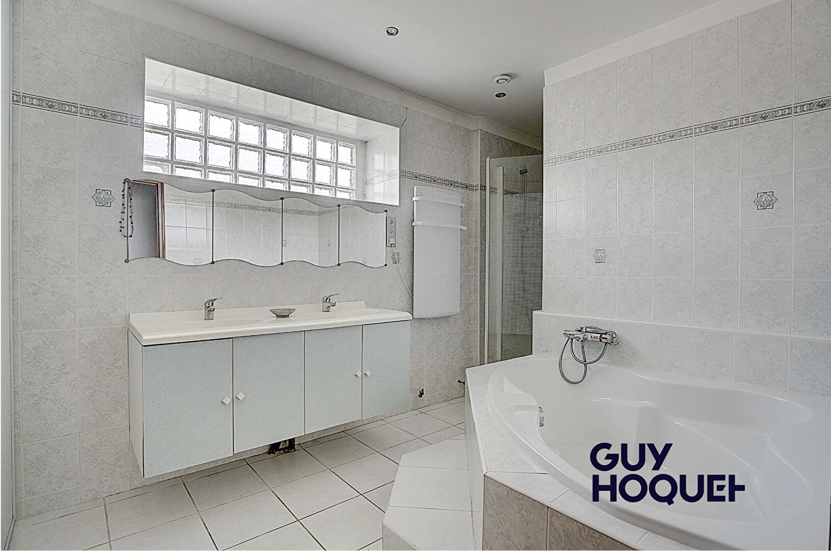 Maison Pont De Cheruy 8 pièce(s) 245 m2