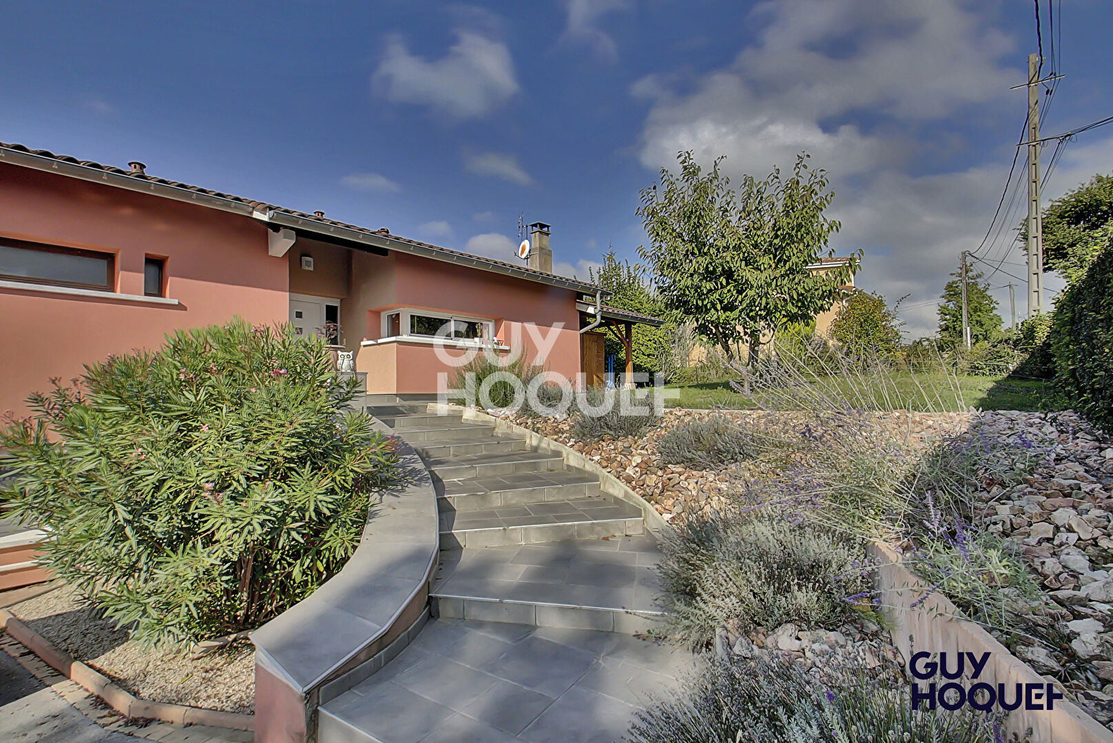 Villa  de 175 m² sur 1500 m² de terrain avec piscine