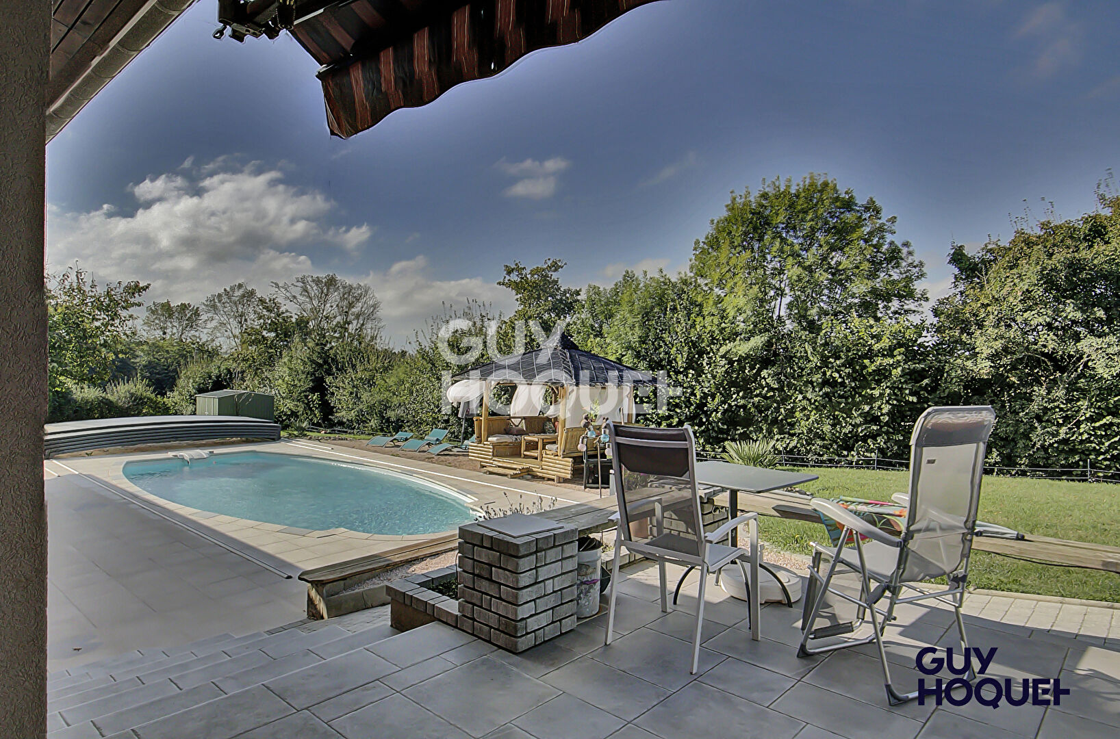 Villa  de 175 m² sur 1500 m² de terrain avec piscine