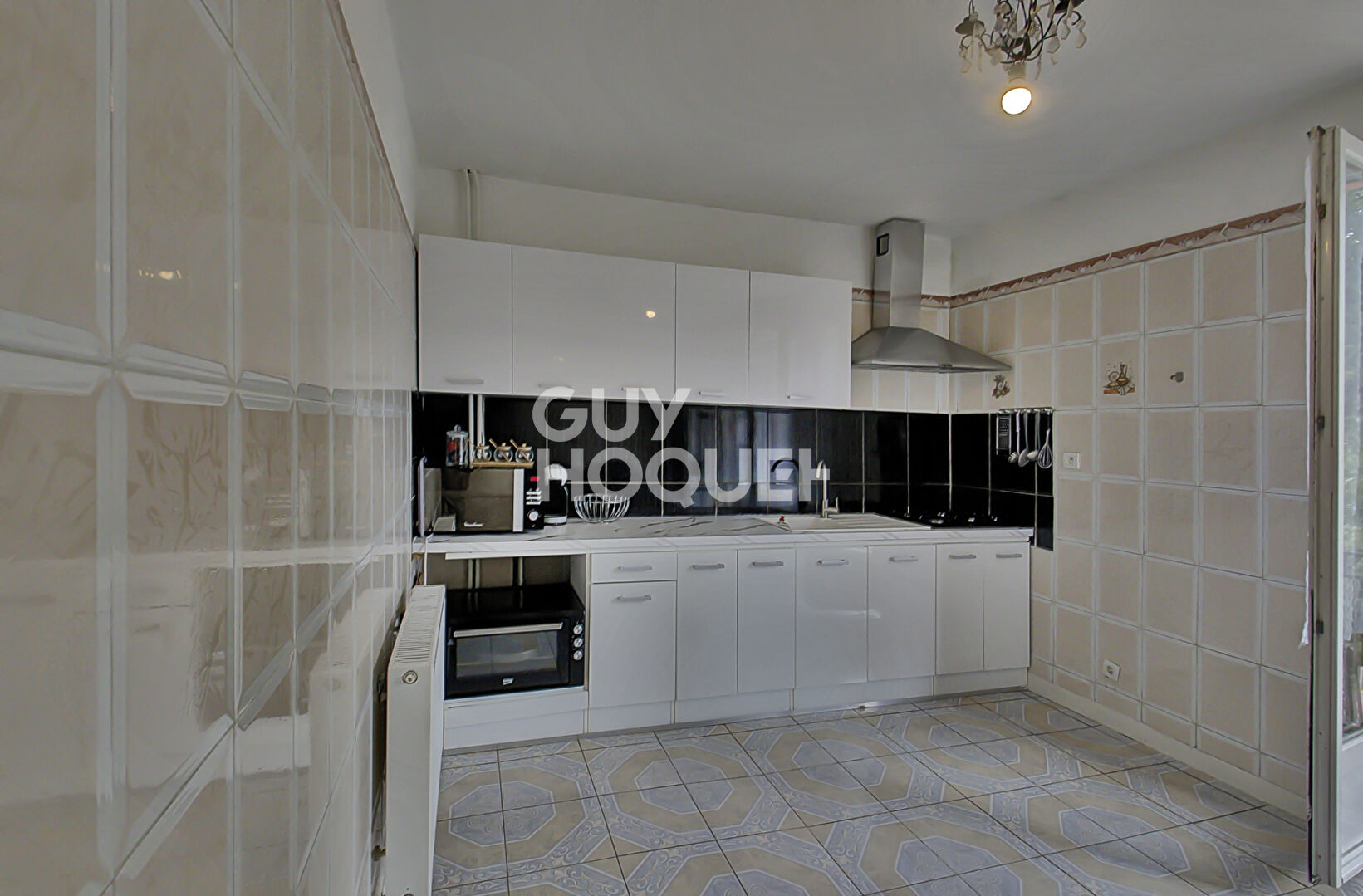 Grande bâtisse à fort potentiel idéal investisseur